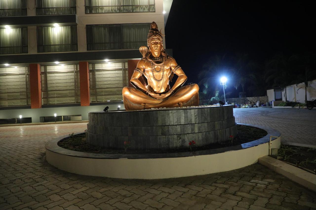ホテル Vits The Somnath Gateway エクステリア 写真
