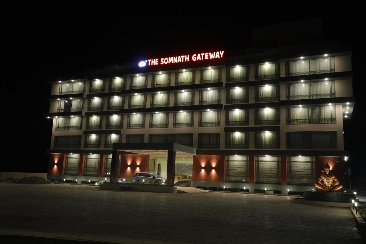 ホテル Vits The Somnath Gateway エクステリア 写真